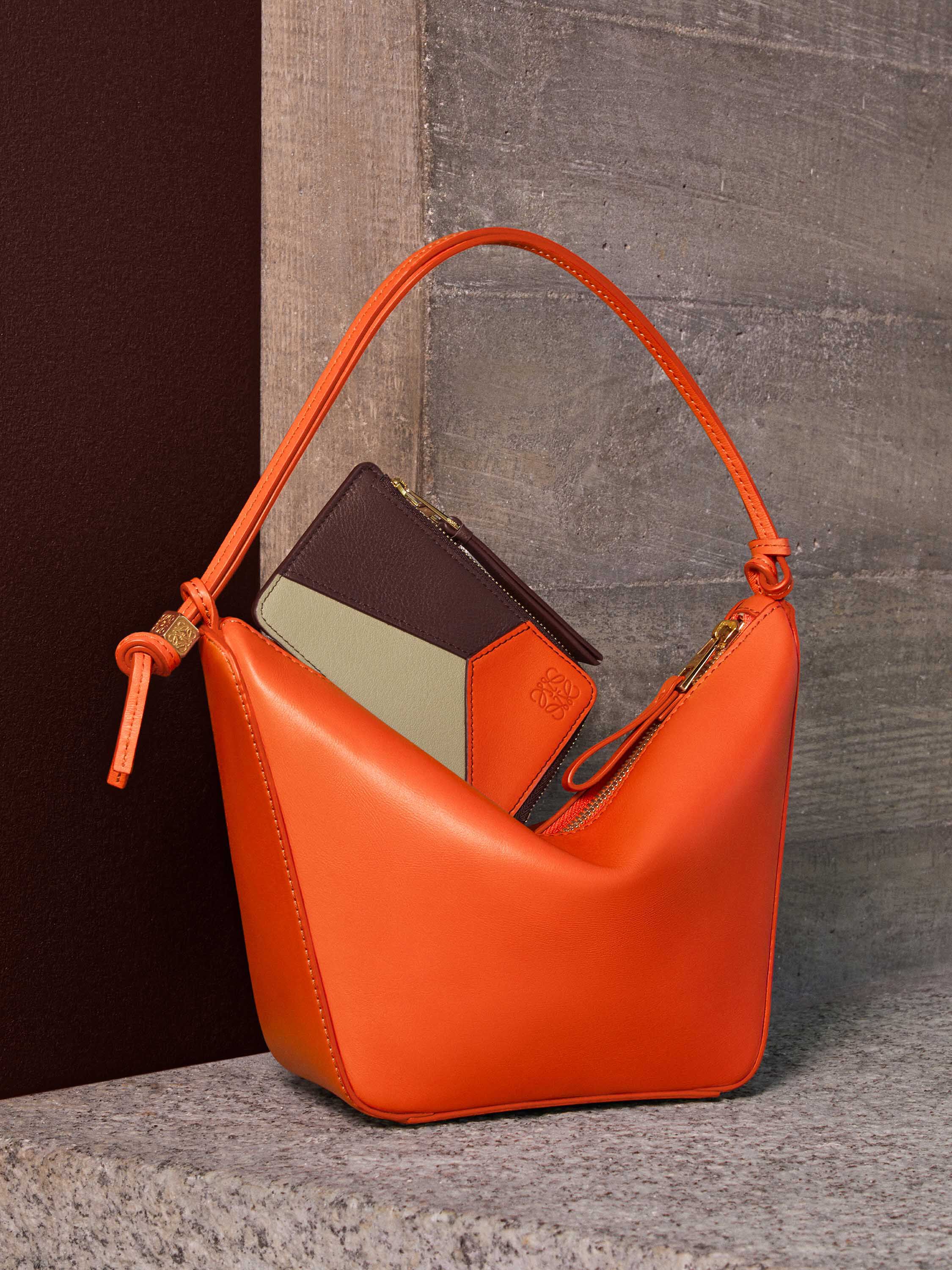 Loewe | Designer Bags, Clothing, Accessories for Women & Men